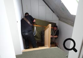 etwas engeres Treppenhaus